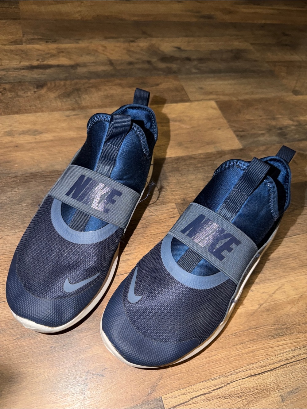 Nike Kids Slip-On Sneakers in Navy and Light Blue